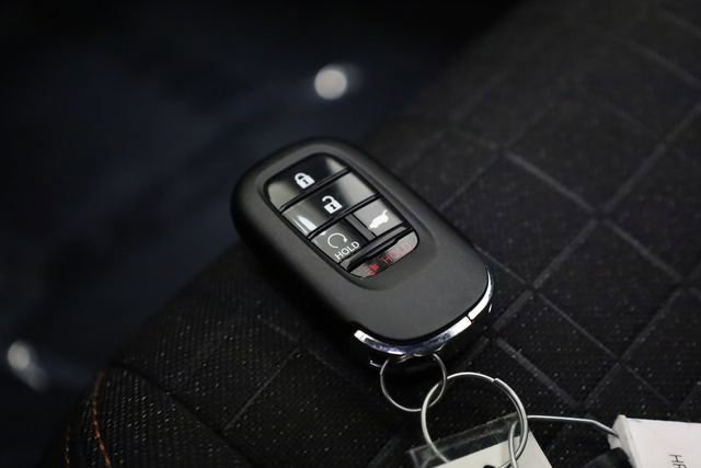 Used 2025 Honda HR-V Sport image 26