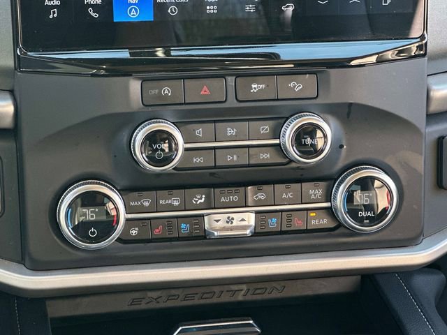 Used 2024 Ford Expedition XLT image 4