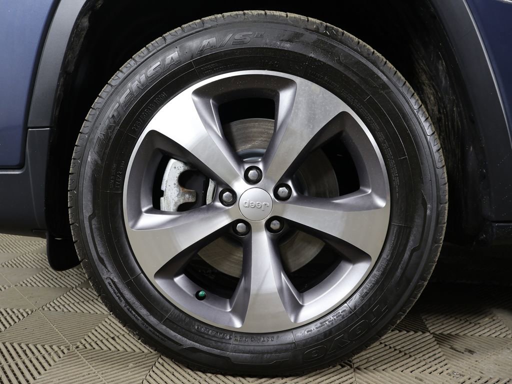 Used 2021 Jeep Cherokee Limited image 19