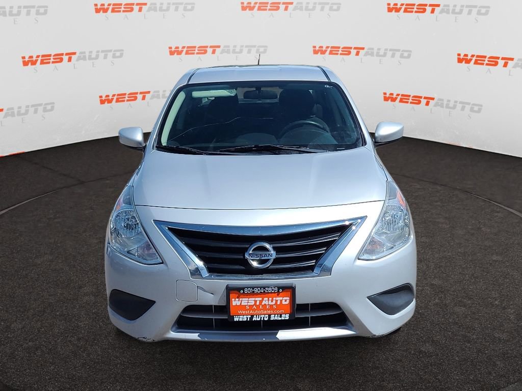 Used 2019 Nissan Versa SV FWD image 8