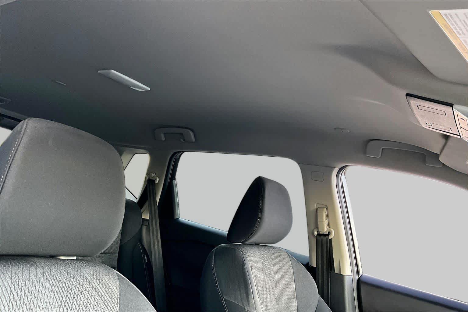 Used 2024 Nissan Rogue SV FWD image 14