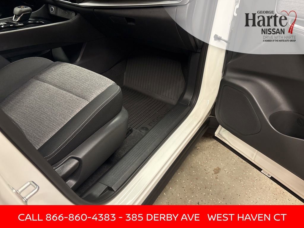 Certified 2023 Nissan Rogue SV image 35