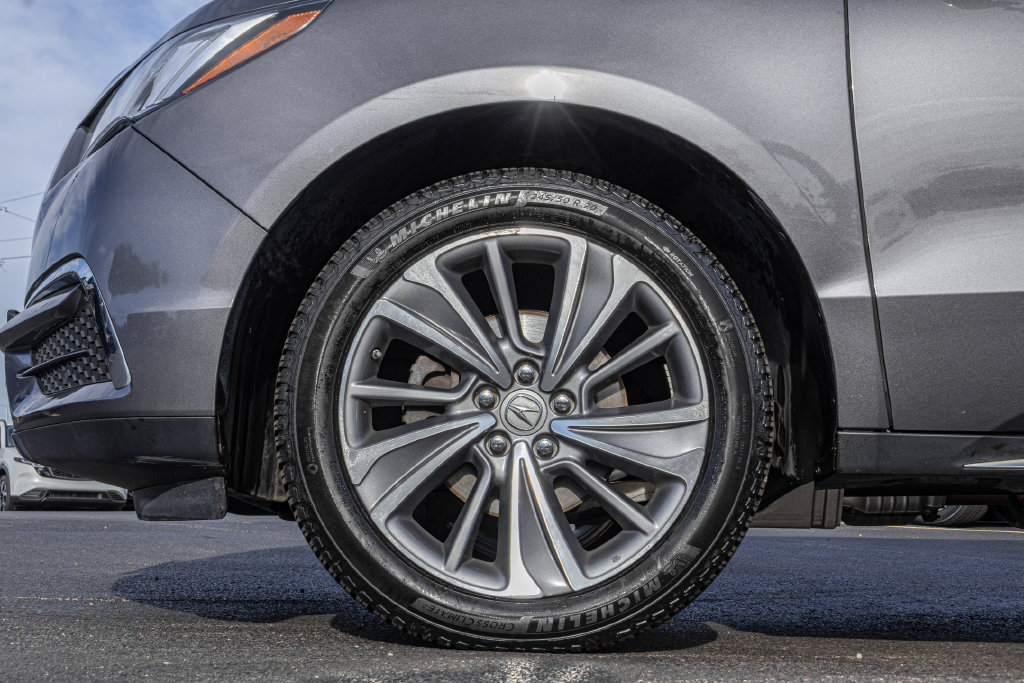 Used 2017 Acura MDX w/ Technology Package AWD/4WD image 37