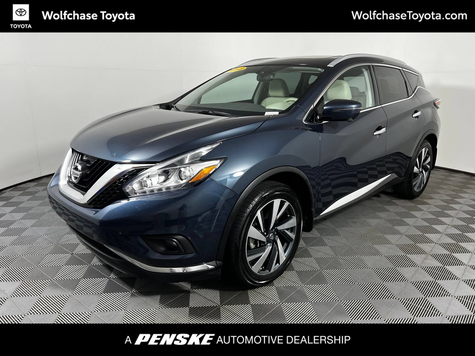 Used 2018 Nissan Murano Platinum w/ Cargo Package FWD image 1