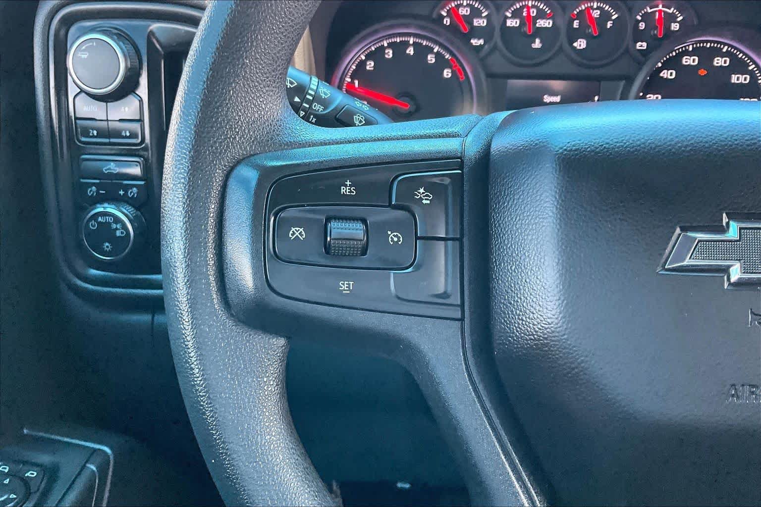 Used 2022 Chevrolet Silverado 1500 Custom Trail Boss AWD/4WD image 23