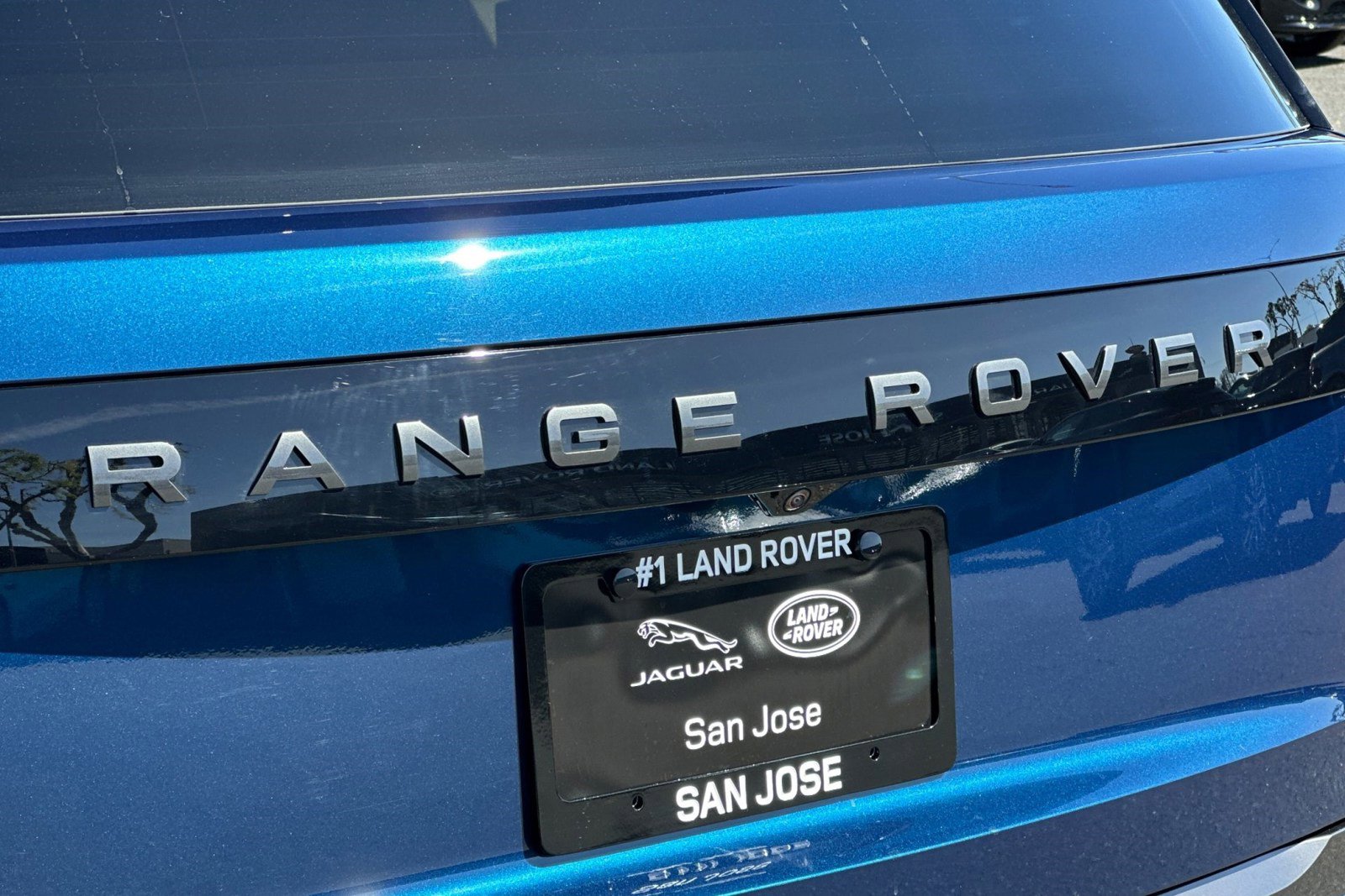 New 2026 Land Rover Range Rover Long Wheelbase SE image 14