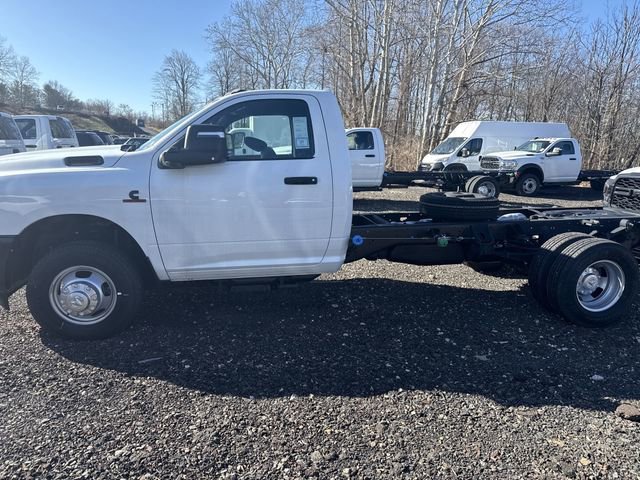 New 2024 RAM 3500 Tradesman video 3