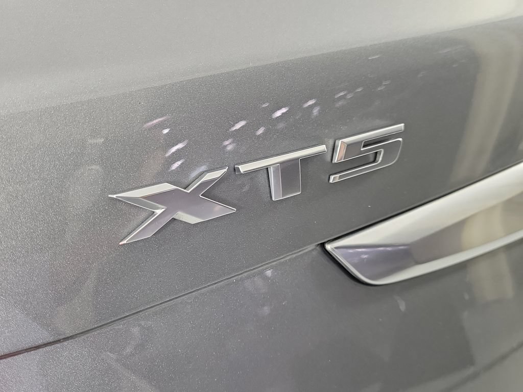 Certified 2024 Cadillac XT5 Luxury FWD image 5