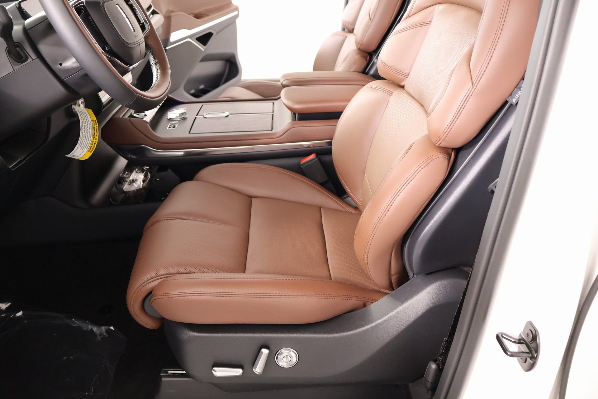 New 2025 Lincoln Navigator Reserve image 11