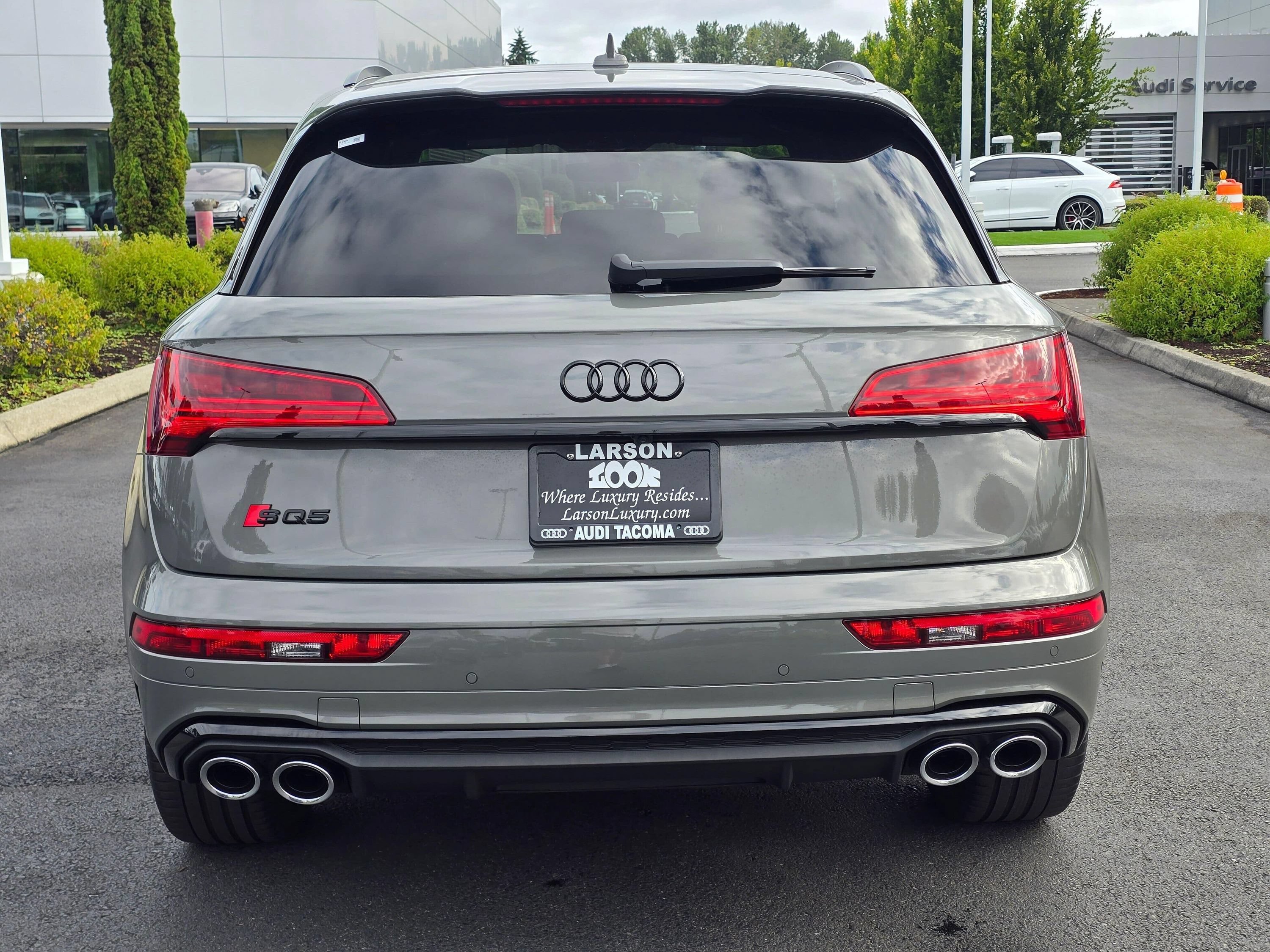 Used 2023 Audi SQ5 Prestige AWD/4WD image 4