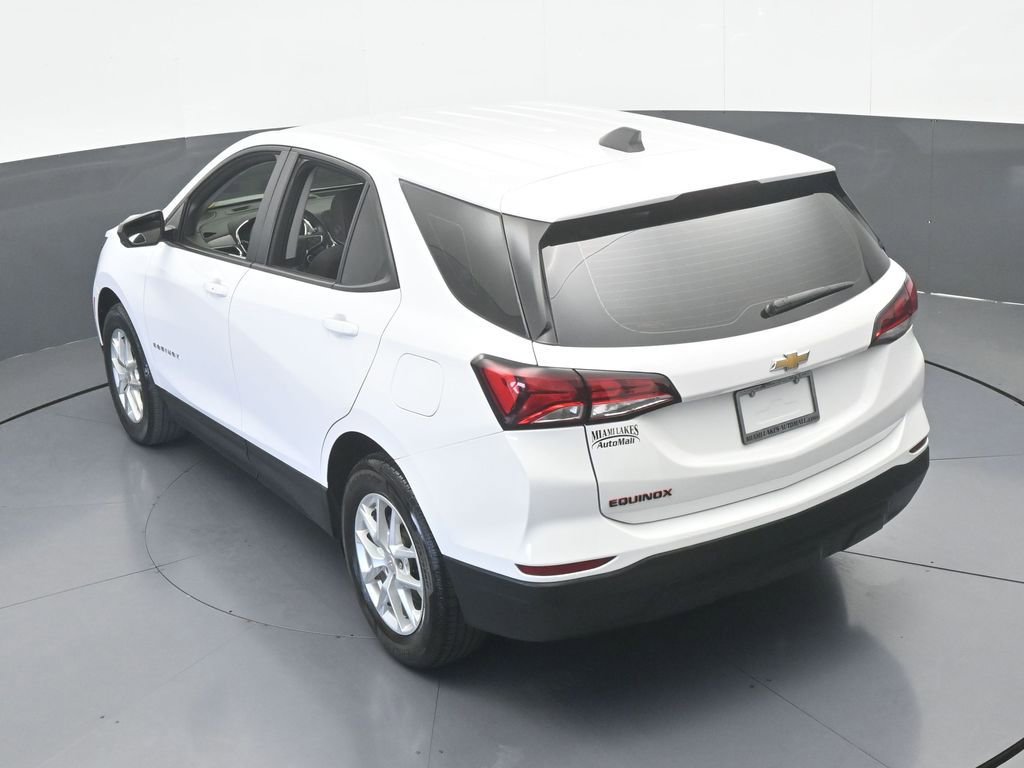 Used 2023 Chevrolet Equinox LS image 49