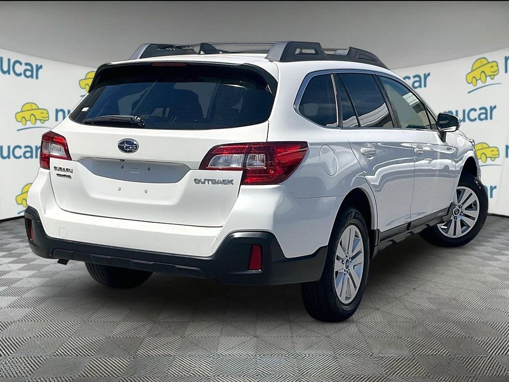 Used 2018 Subaru Outback 2.5i Premium AWD/4WD image 6