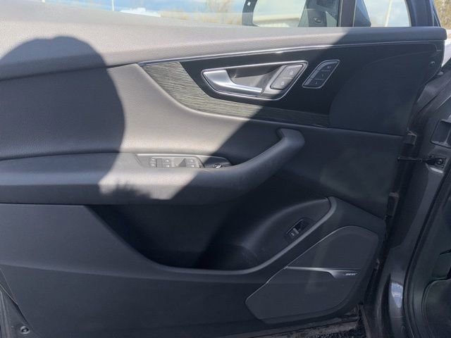 Used 2018 Audi Q7 3.0T Prestige image 17