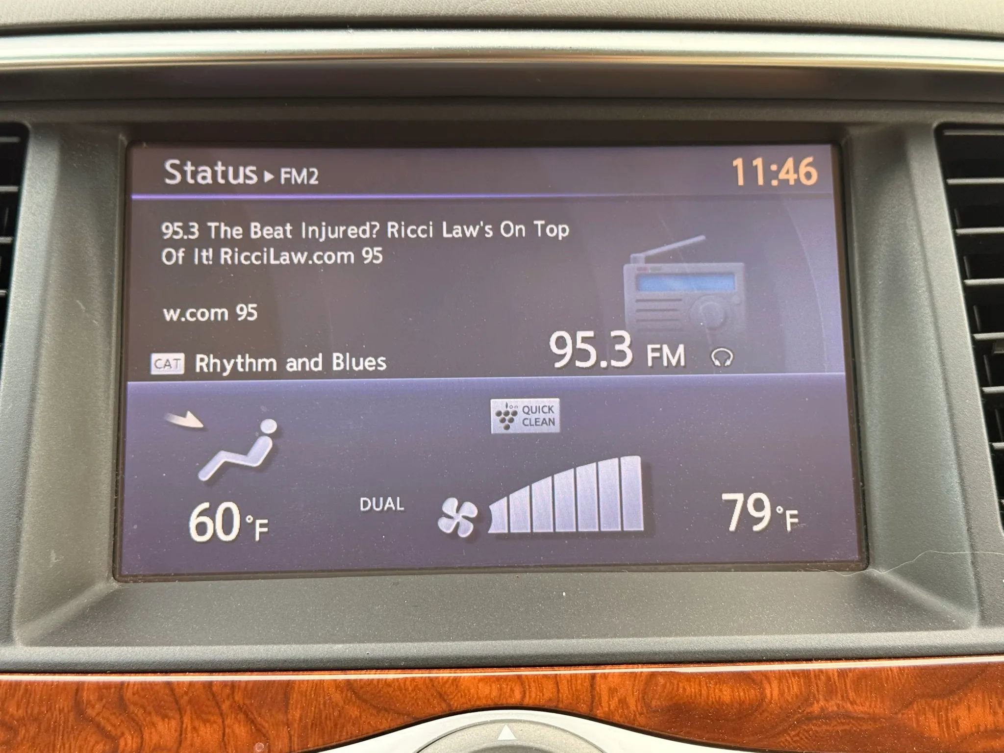 Used 2017 INFINITI QX80 4WD w/ Deluxe Technology Package image 32