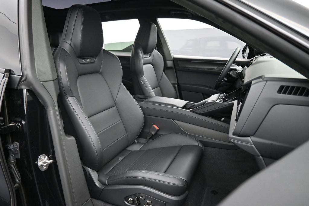 New 2026 Porsche Cayenne Turbo AWD/4WD image 29