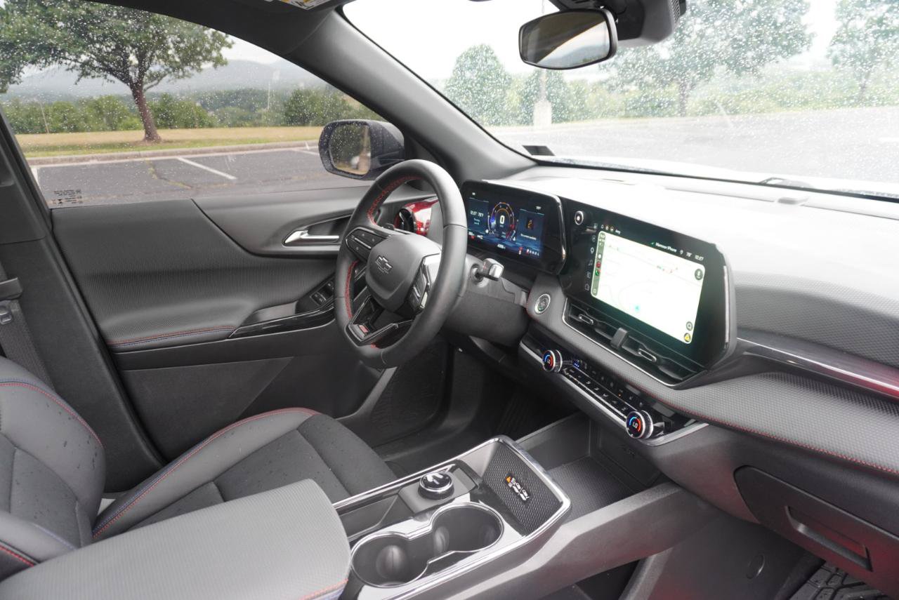 Used 2026 Chevrolet Equinox RS w/ Convenience Package III AWD/4WD image 22