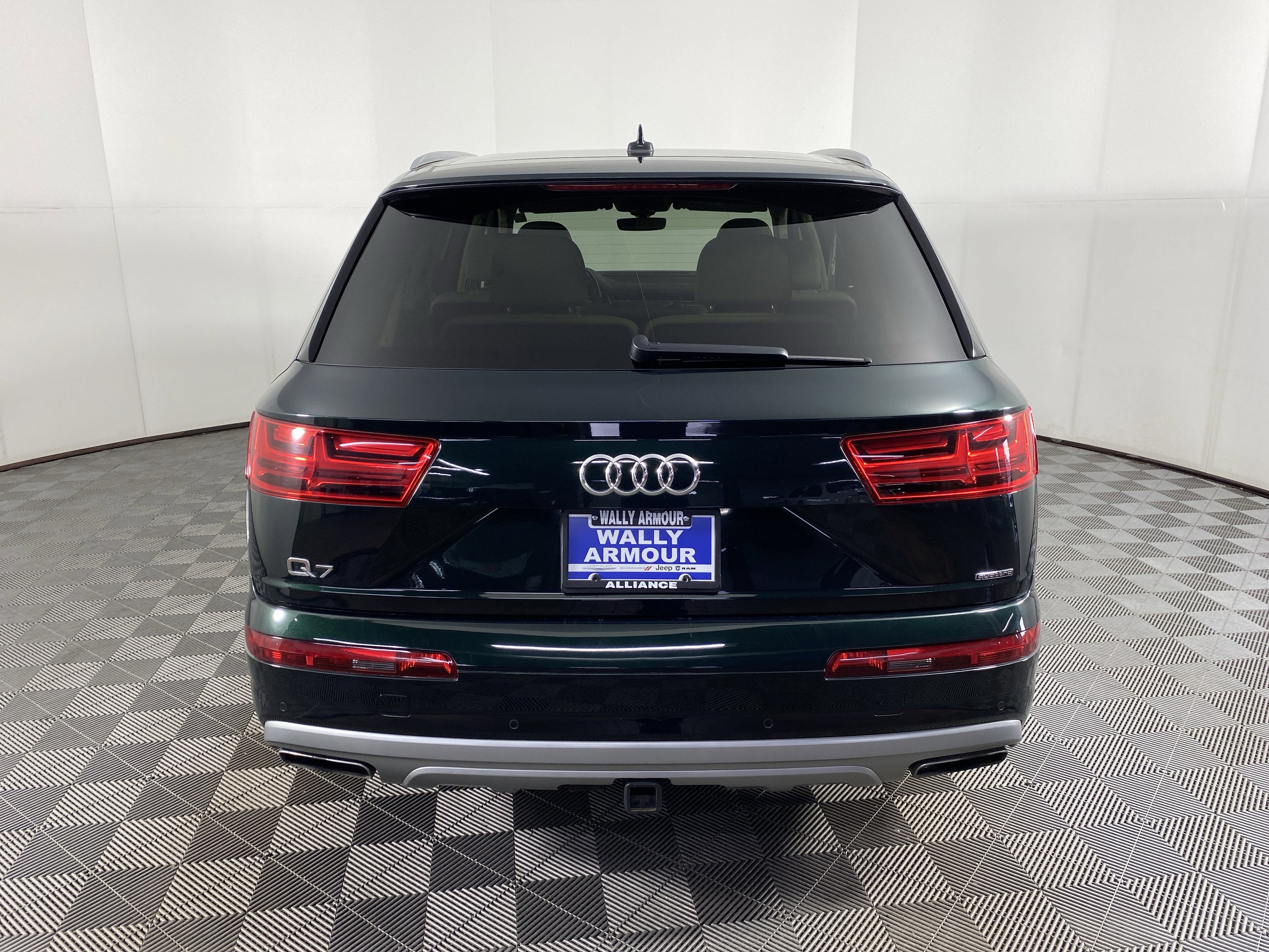 Used 2019 Audi Q7 3.0T Prestige image 9