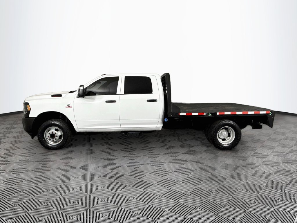 Used 2024 RAM 3500 Tradesman AWD/4WD image 4