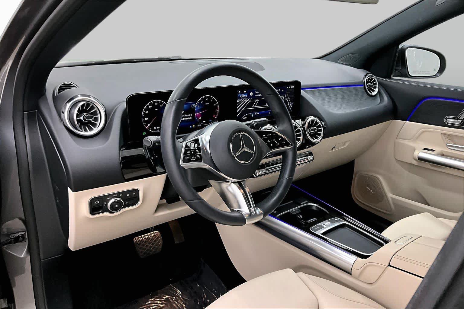 Certified 2025 Mercedes-Benz GLA 250 4MATIC image 17