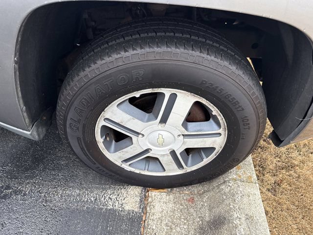 Used 2006 Chevrolet TrailBlazer LS w/ Skid Plate Package AWD/4WD image 4