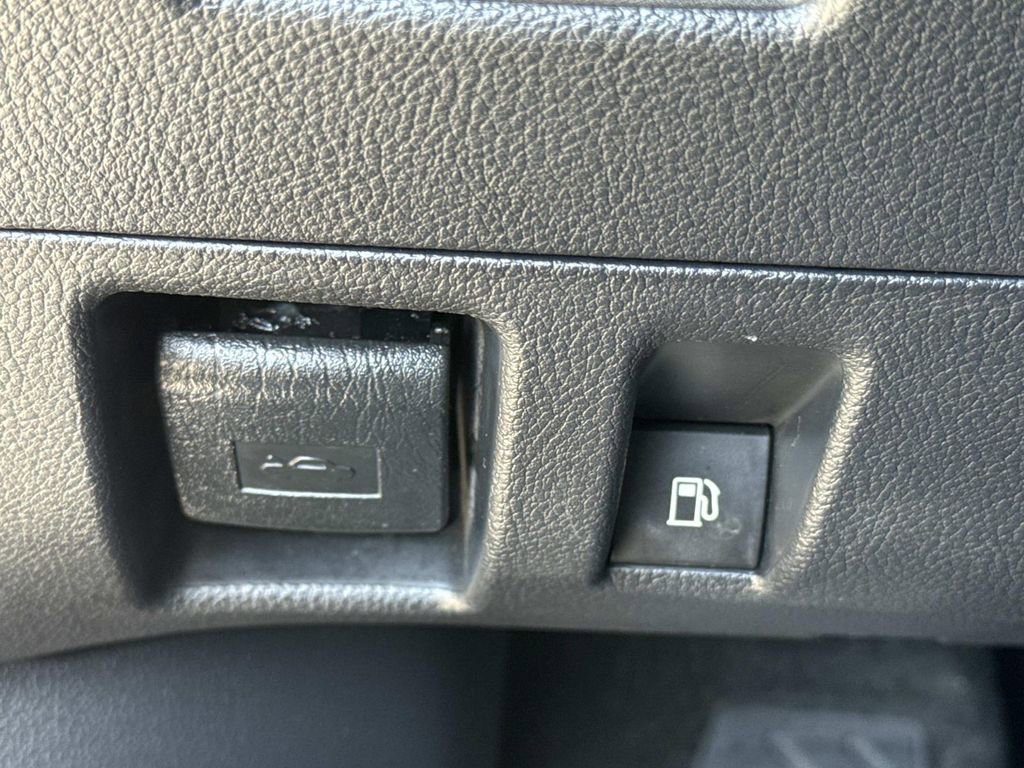 Used 2024 Toyota Grand Highlander XLE image 46