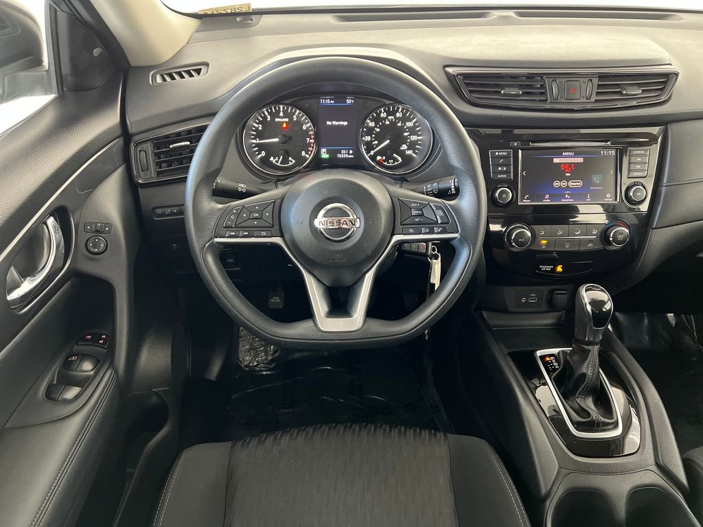 Used 2018 Nissan Rogue S image 17