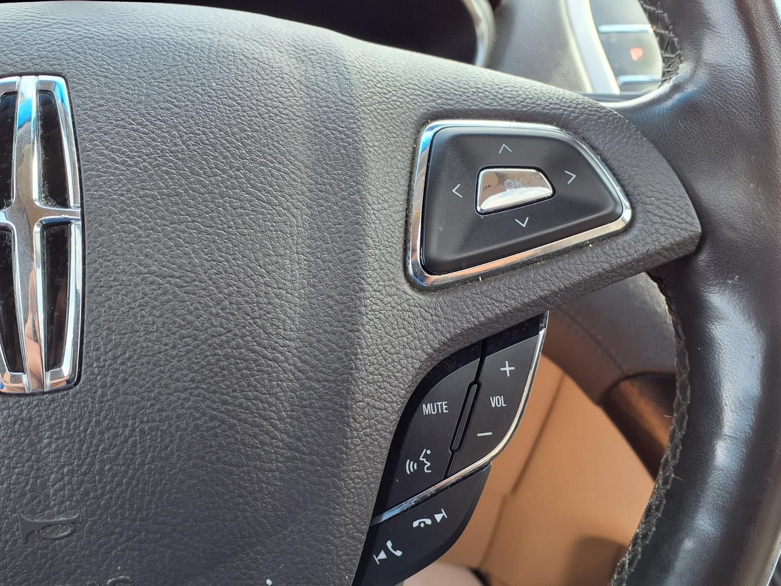 Used 2017 Lincoln MKX Reserve w/ Luxury Package AWD/4WD image 29