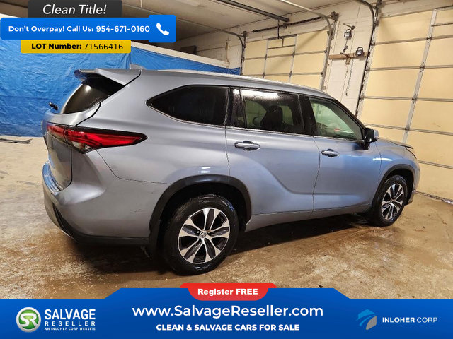Used 2020 Toyota Highlander XLE AWD/4WD image 4