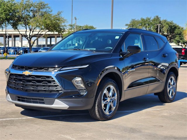 Used 2024 Chevrolet Blazer LT w/ Convenience Package image 3