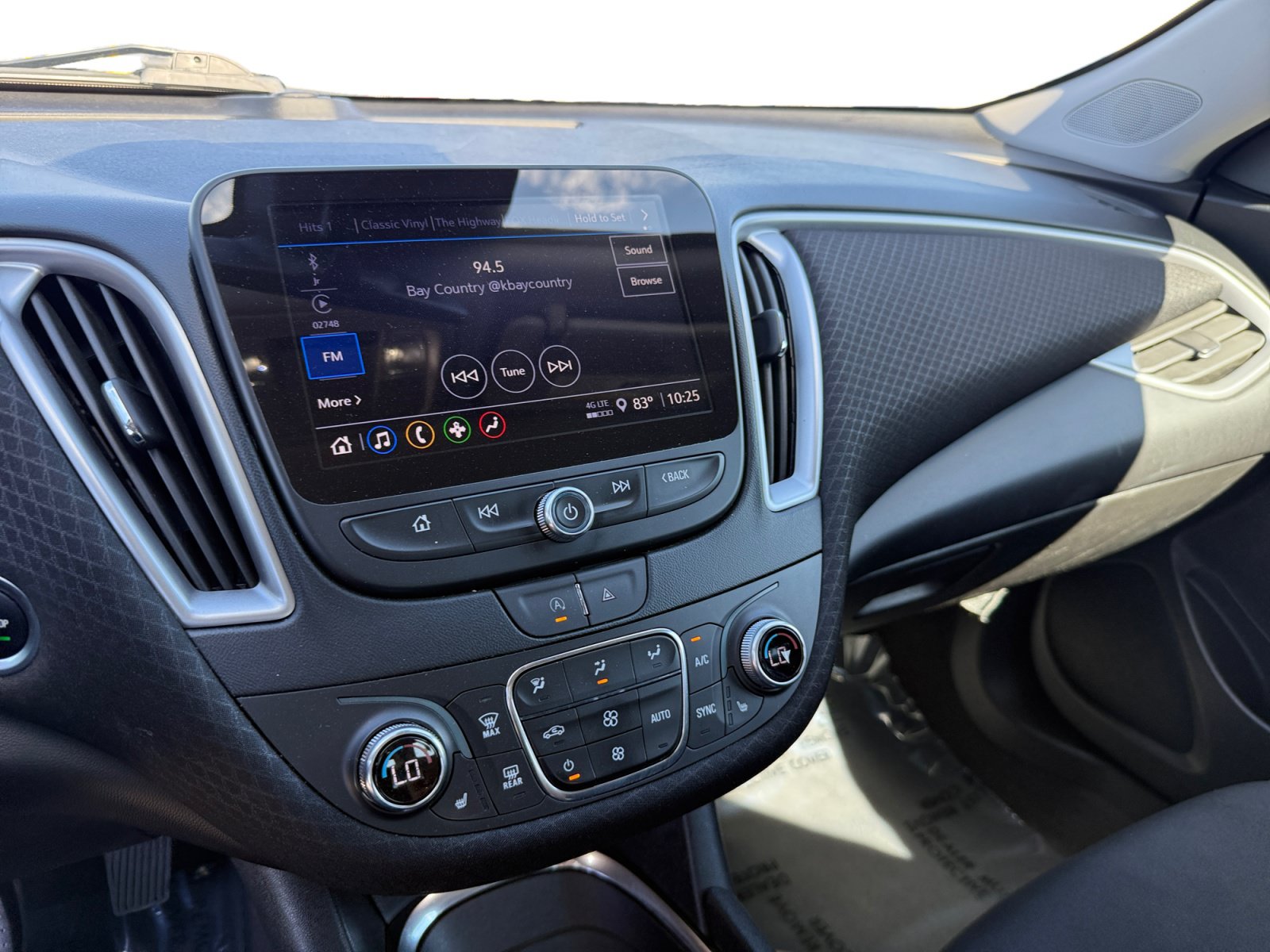 Used 2023 Chevrolet Malibu LT FWD image 12