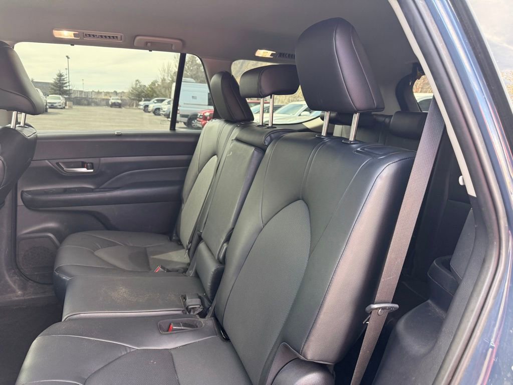 Used 2024 Toyota Grand Highlander XLE image 16