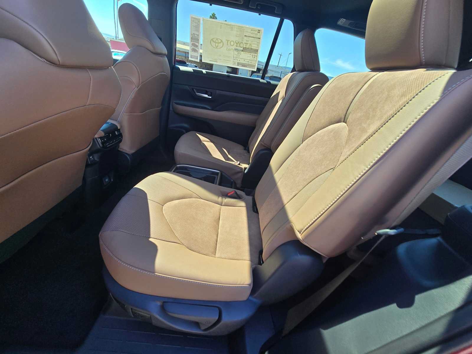 New 2026 Toyota Grand Highlander AWD Hybrid image 18