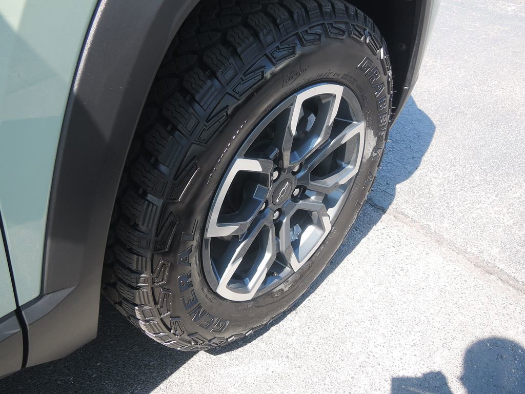 Used 2026 Chevrolet Equinox ACTIV w/ Safety and Technology Package AWD/4WD image 43