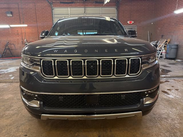 Used 2025 Jeep Wagoneer Series III w/ Premium Group I AWD/4WD image 8
