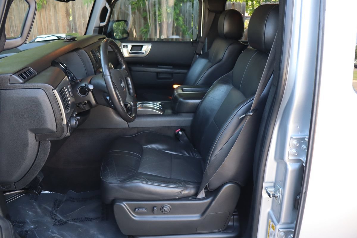 Used 2009 HUMMER H2 Luxury AWD/4WD image 18