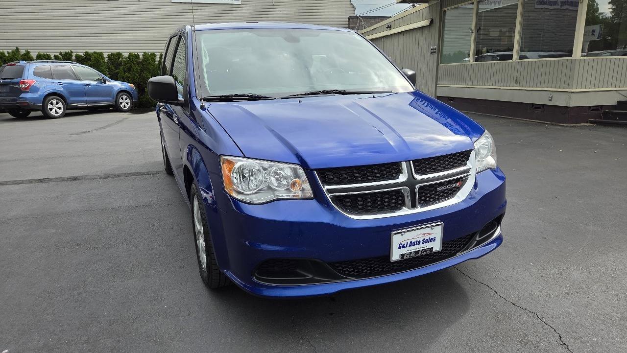 Used 2019 Dodge Grand Caravan SE w/ UConnect Hands-Free Group FWD image 4