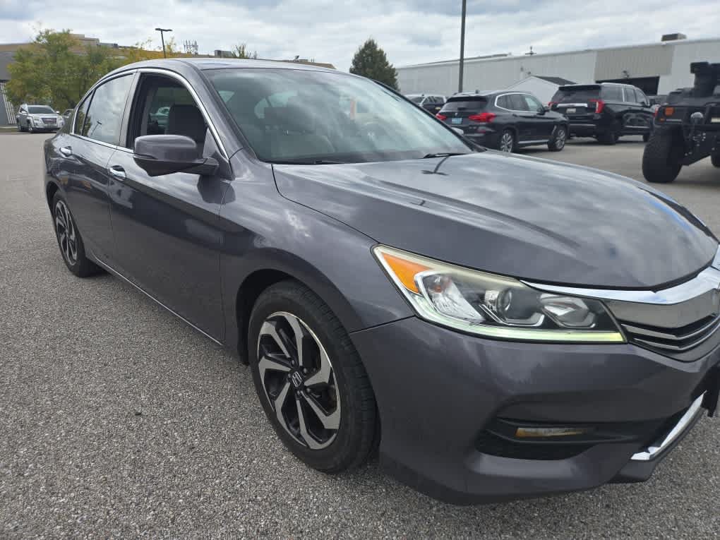 Used 2016 Honda Accord EX image 4