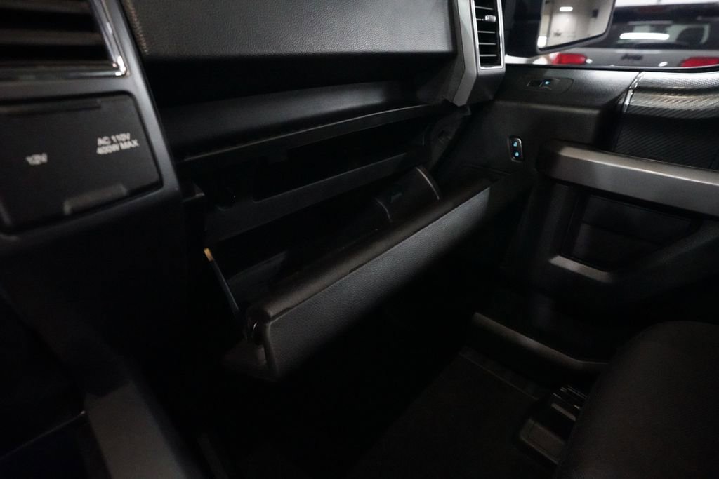 Used 2019 Ford F150 XLT w/ Equipment Group 302A Luxury AWD/4WD image 29