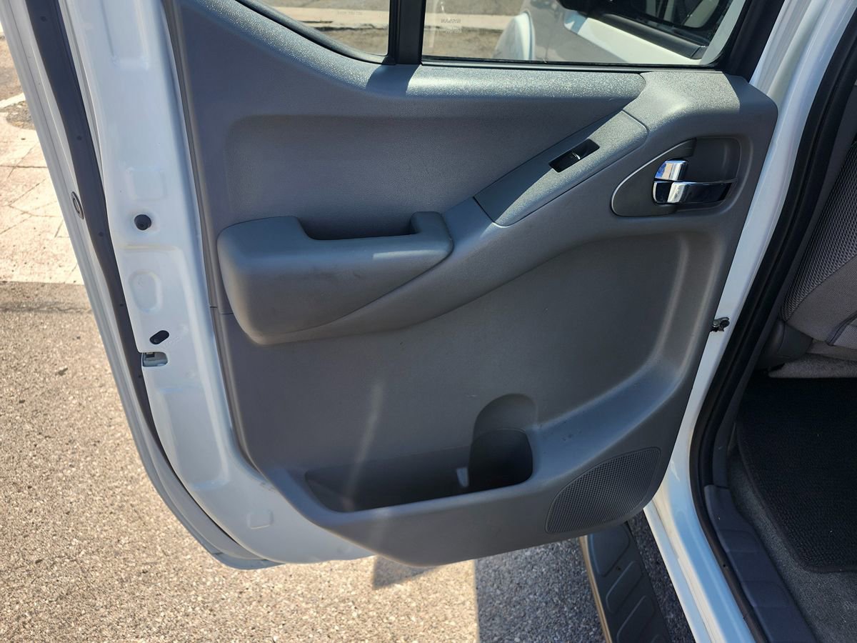 Used 2018 Nissan Frontier SV RWD image 16