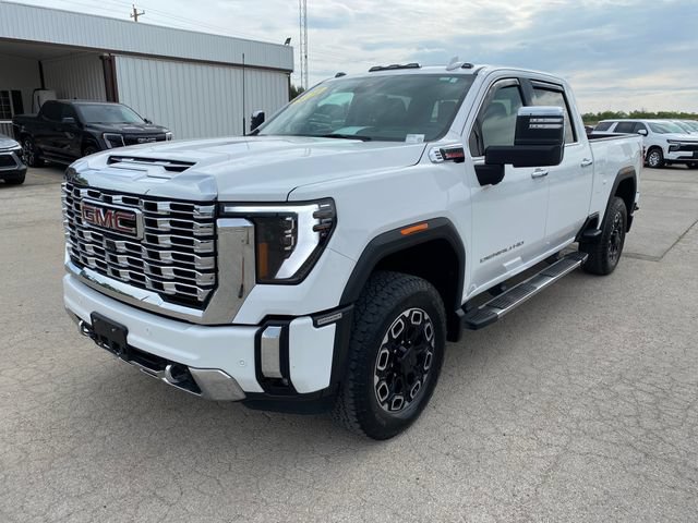 Used 2024 GMC Sierra 2500 Denali w/ Denali Reserve Package AWD/4WD image 2