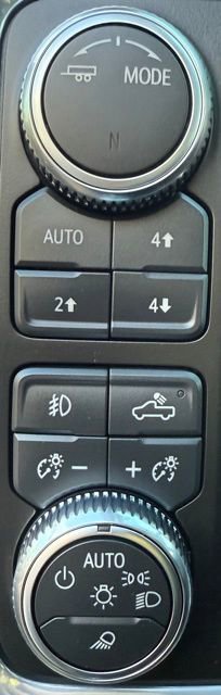 Used 2023 GMC Sierra 3500 AT4 w/ Snow Plow Prep/Camper Package image 31