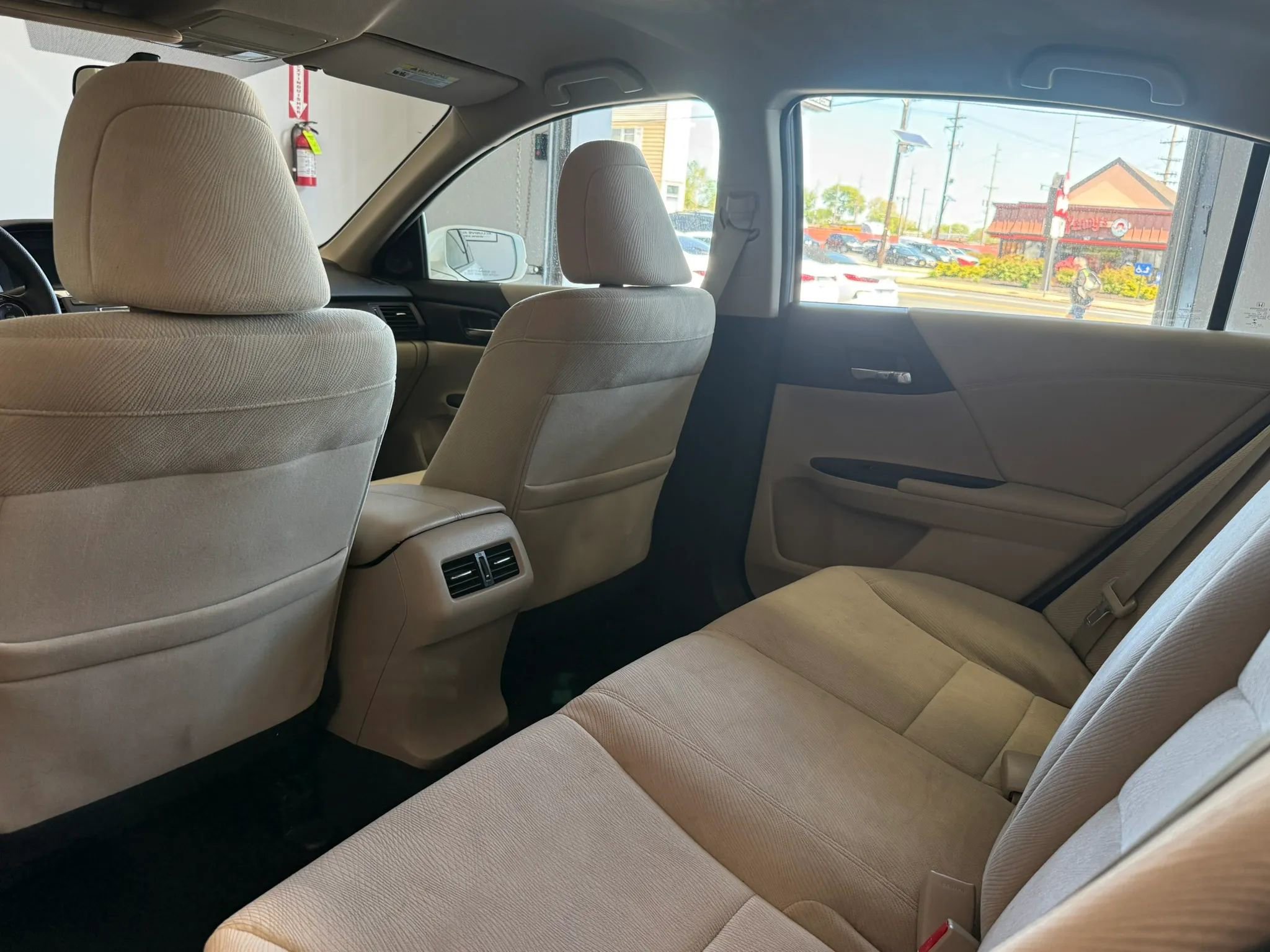 Used 2015 Honda Accord Hybrid Sedan image 26