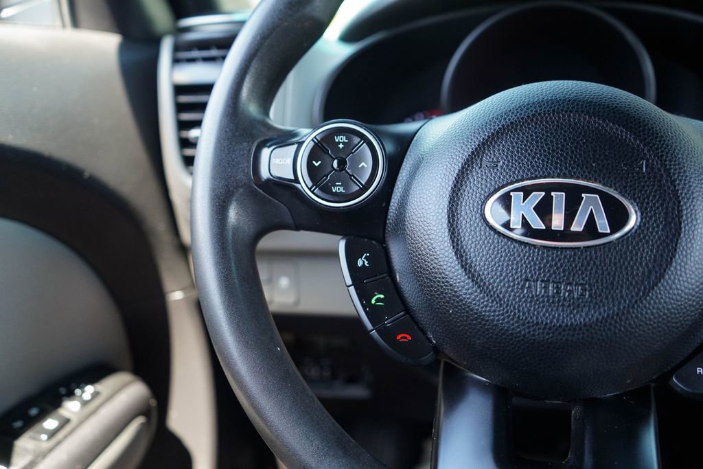 Used 2019 Kia Soul FWD image 25