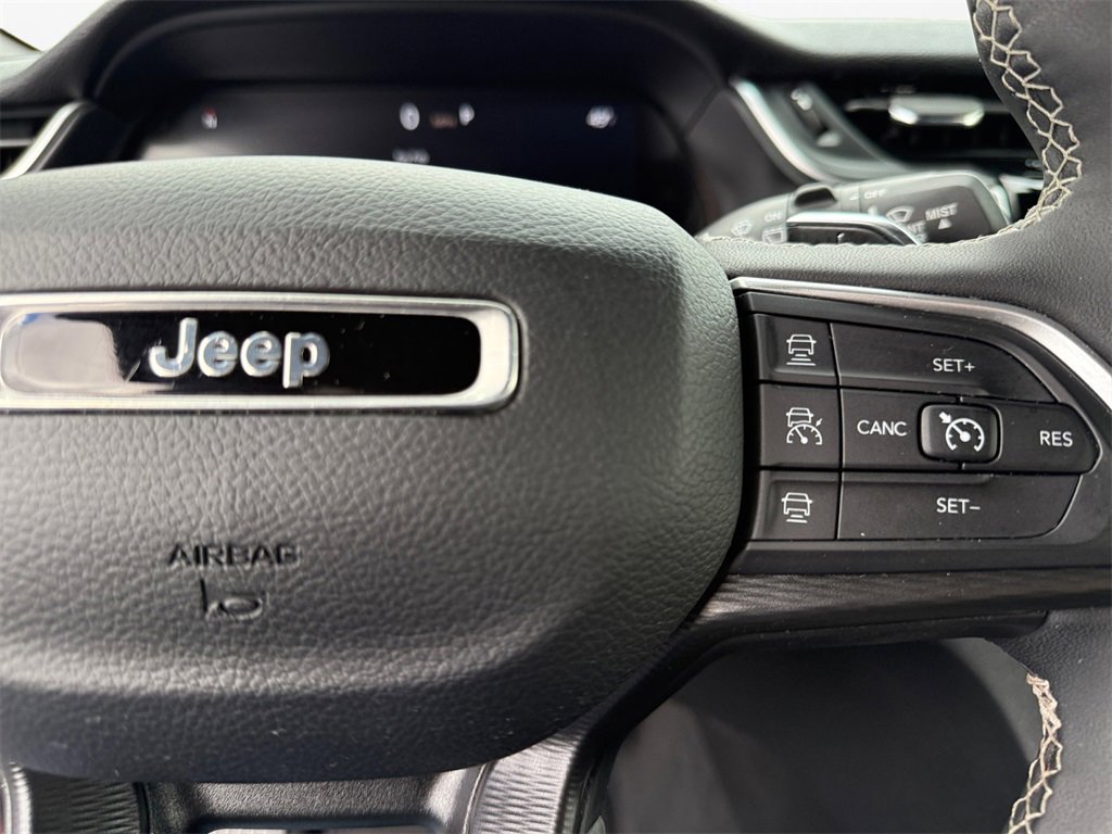 Certified 2023 Jeep Grand Cherokee L Altitude image 26