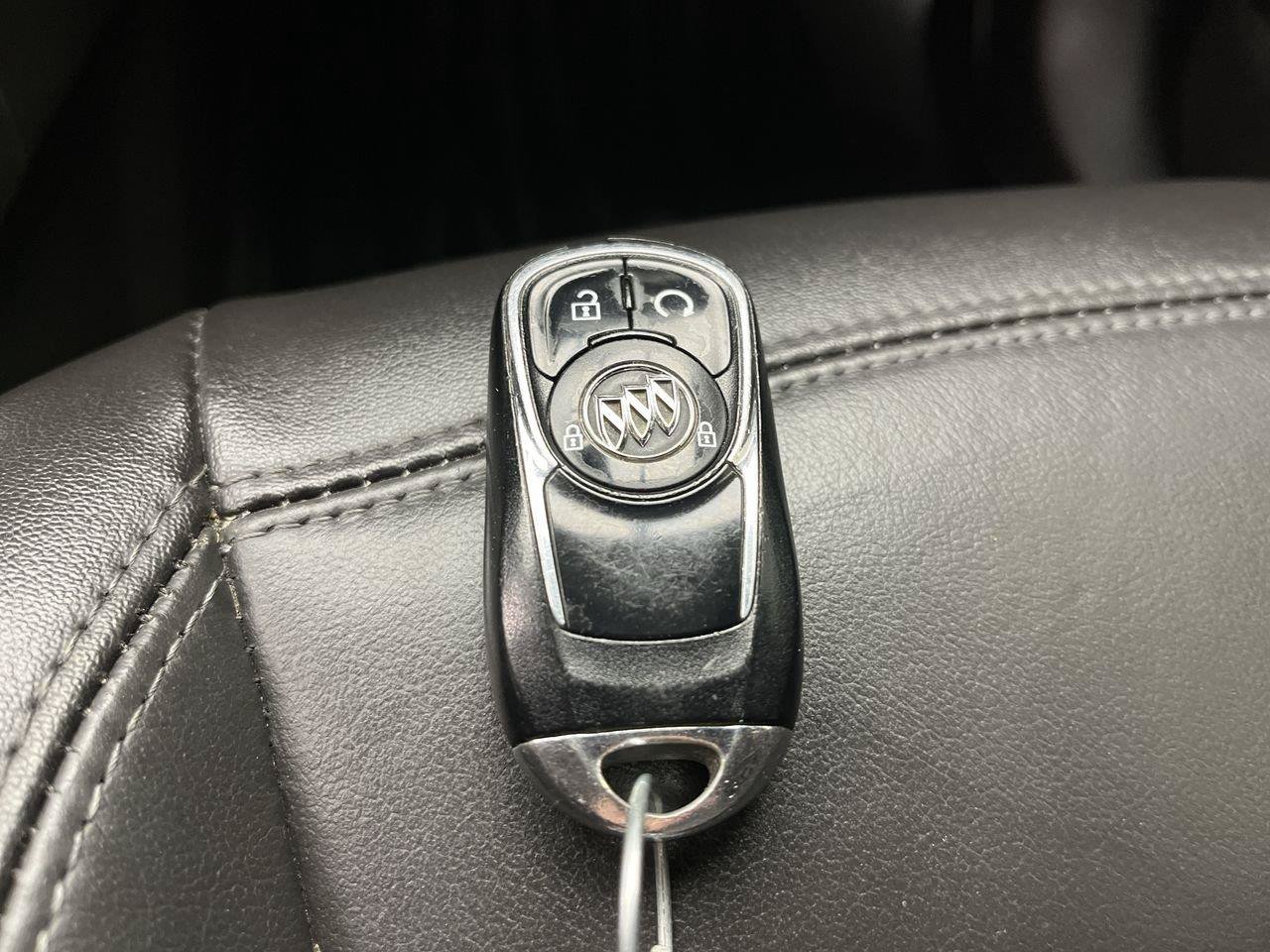 Used 2019 Buick Encore Essence w/ Safety Package II AWD/4WD image 27