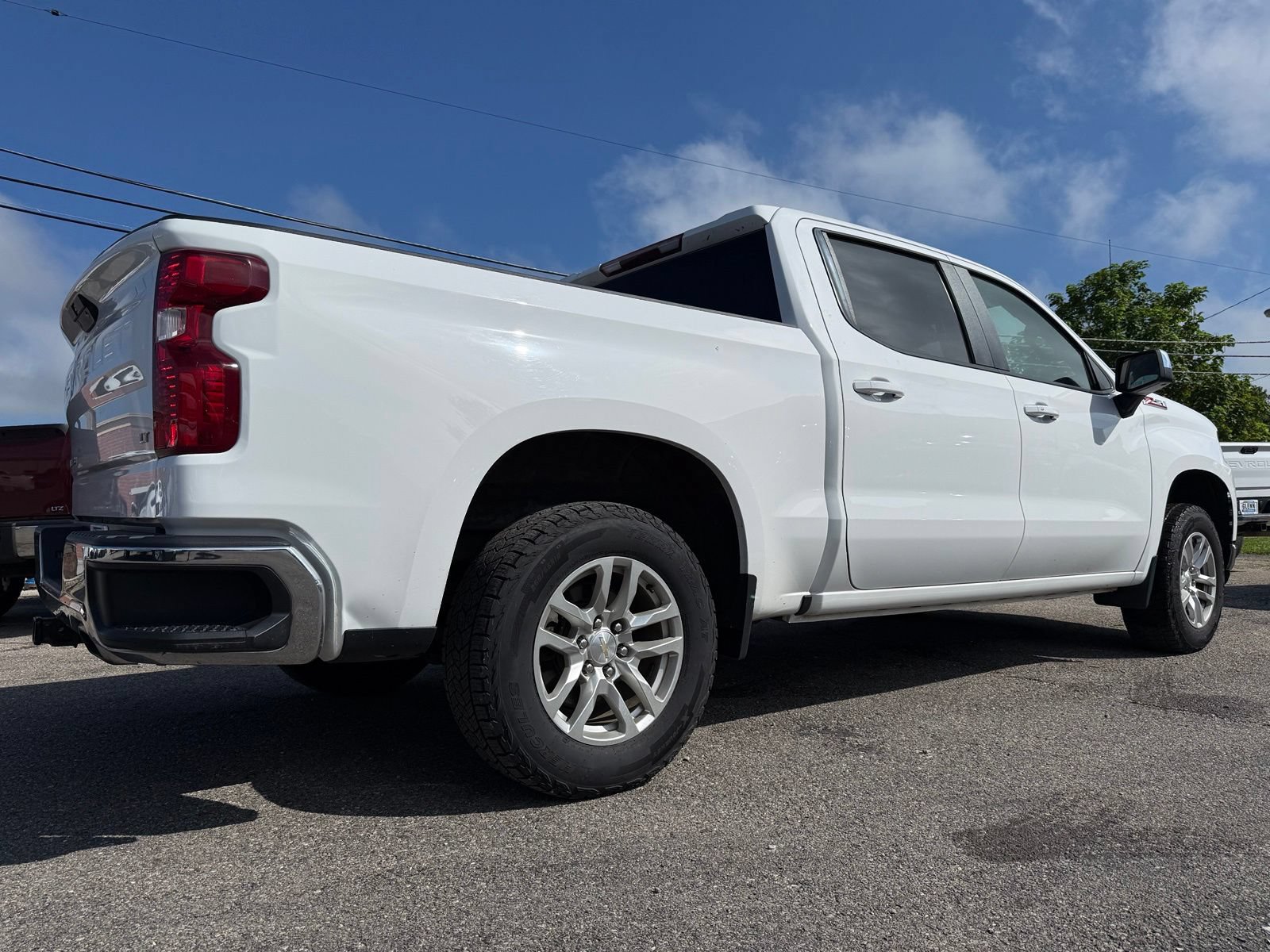 Used 2022 Chevrolet Silverado 1500 LT AWD/4WD image 10