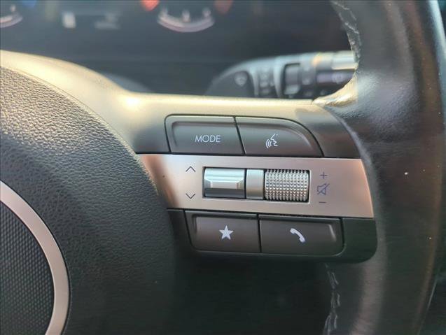 Used 2025 Hyundai Kona SEL FWD image 15