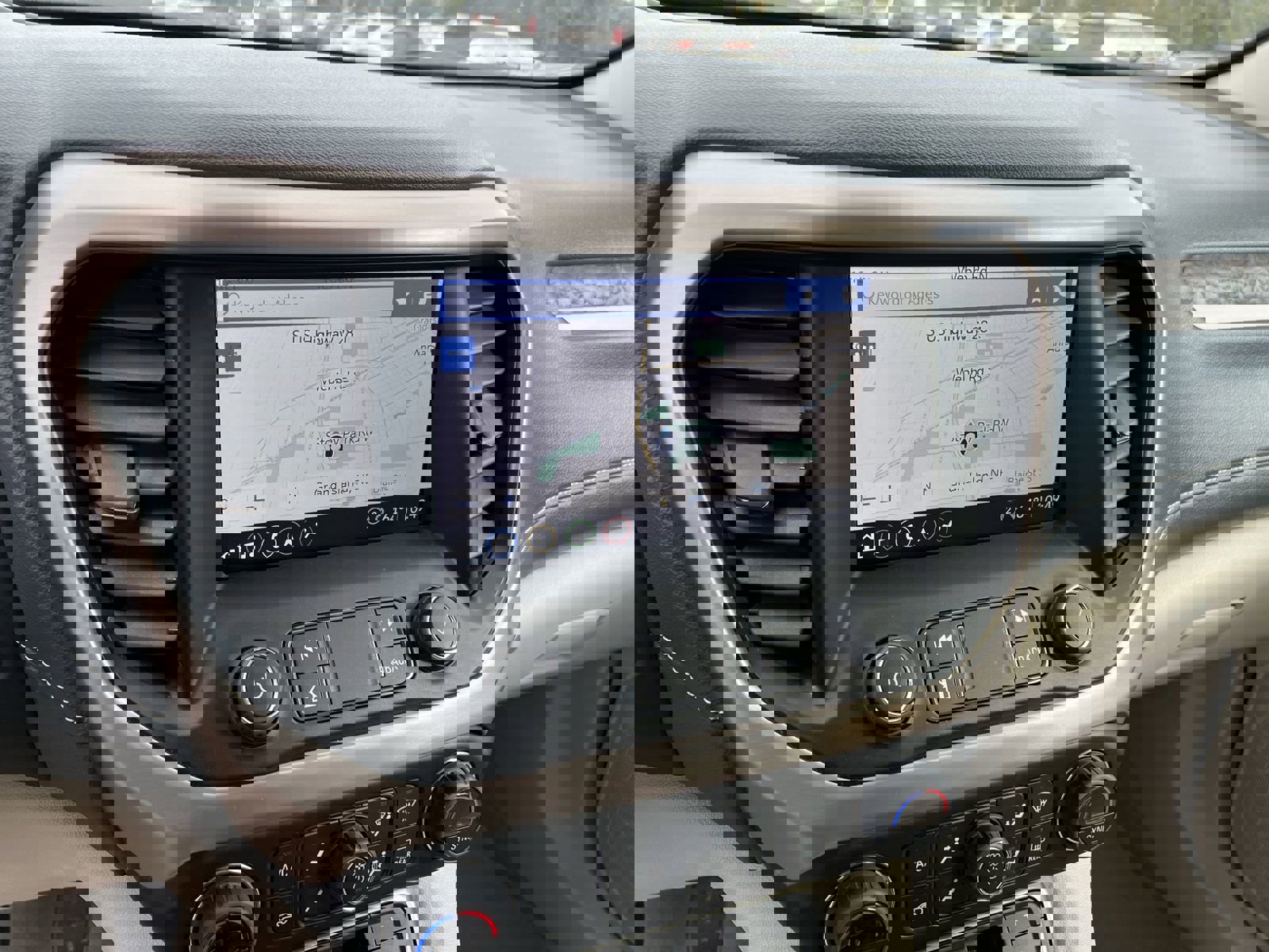 Used 2023 GMC Acadia Denali w/ Denali Ultimate Package image 14