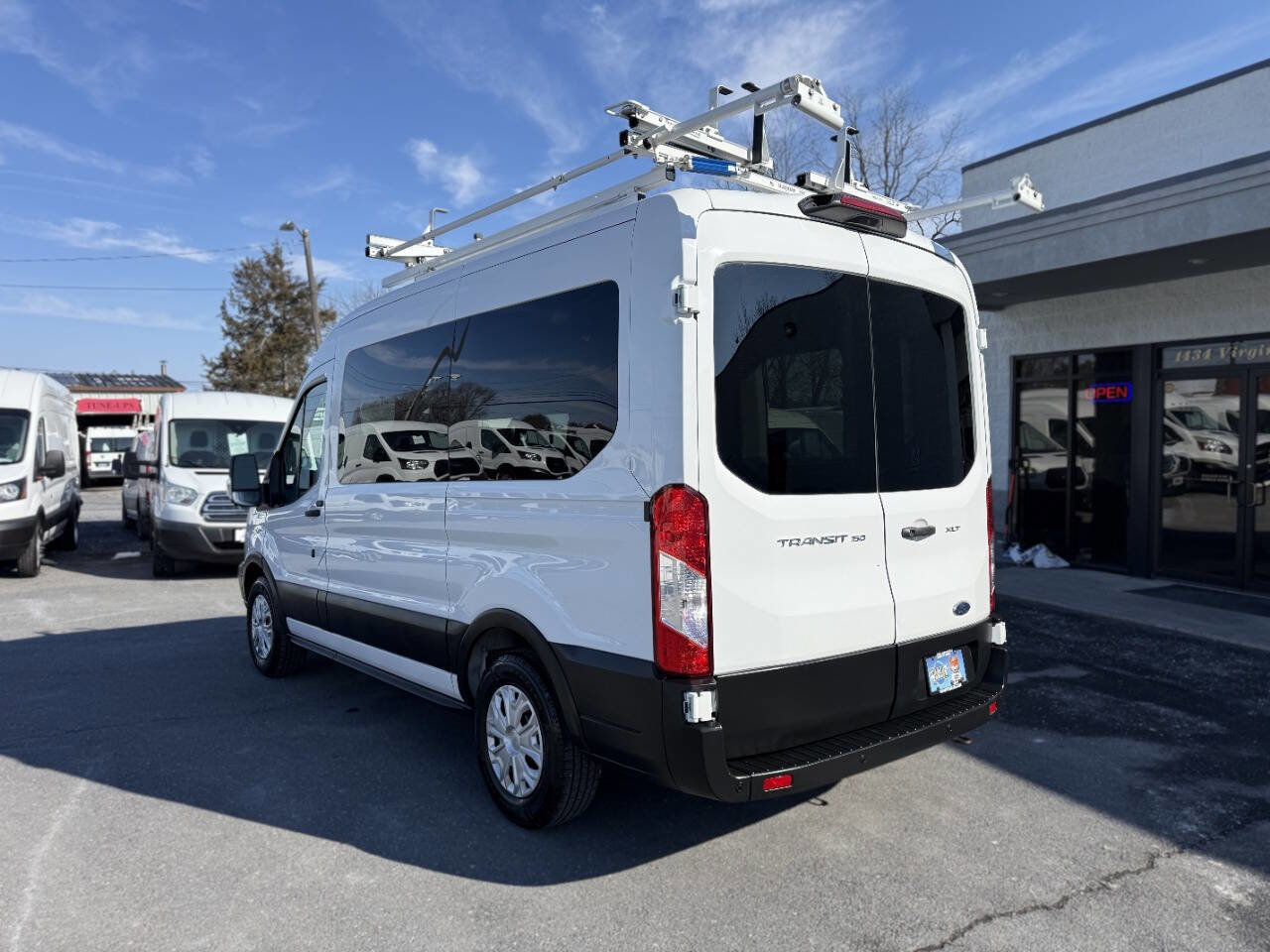 Used 2019 Ford Transit 150 XLT image 2