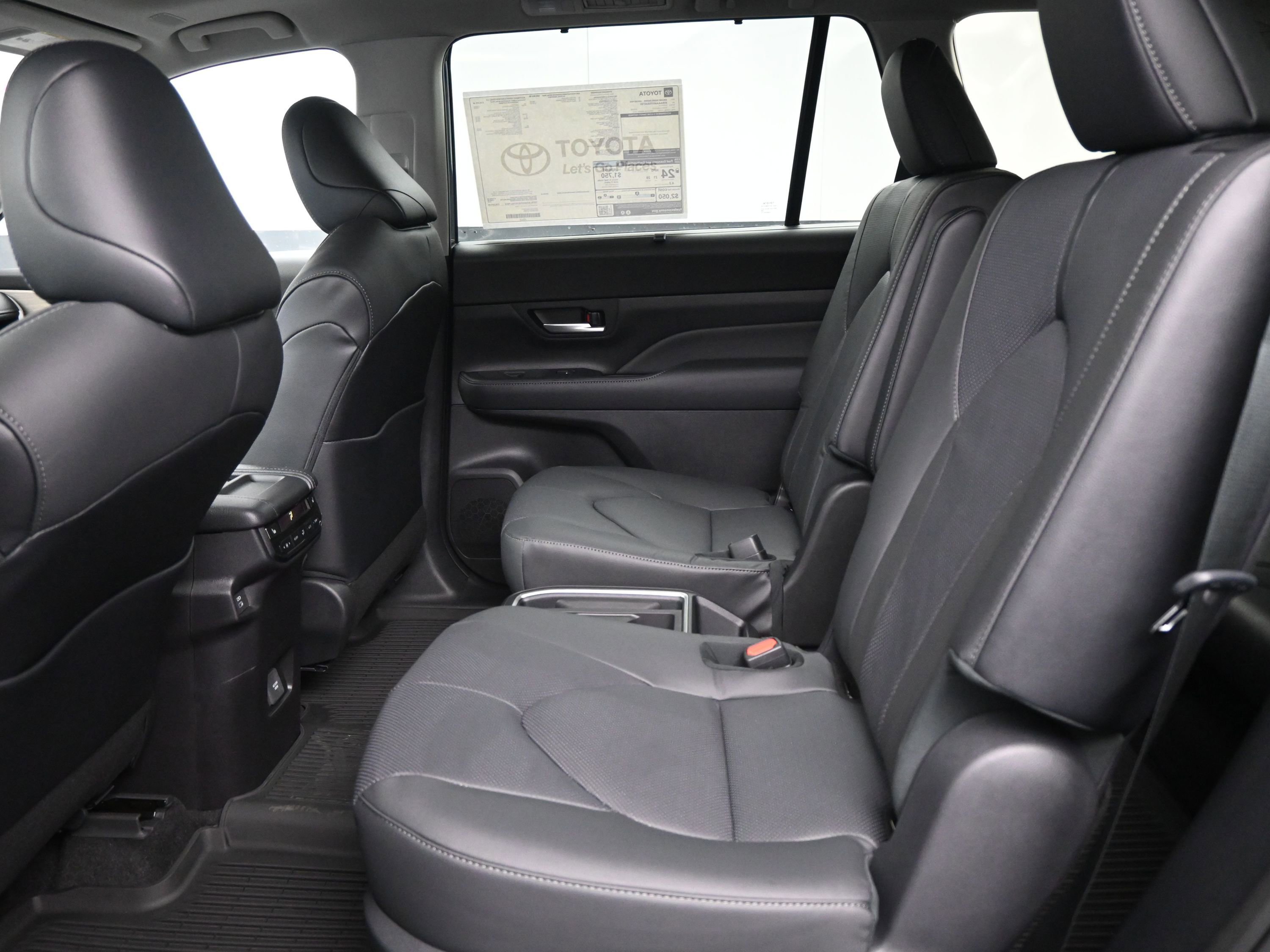 New 2026 Toyota Grand Highlander Limited image 15
